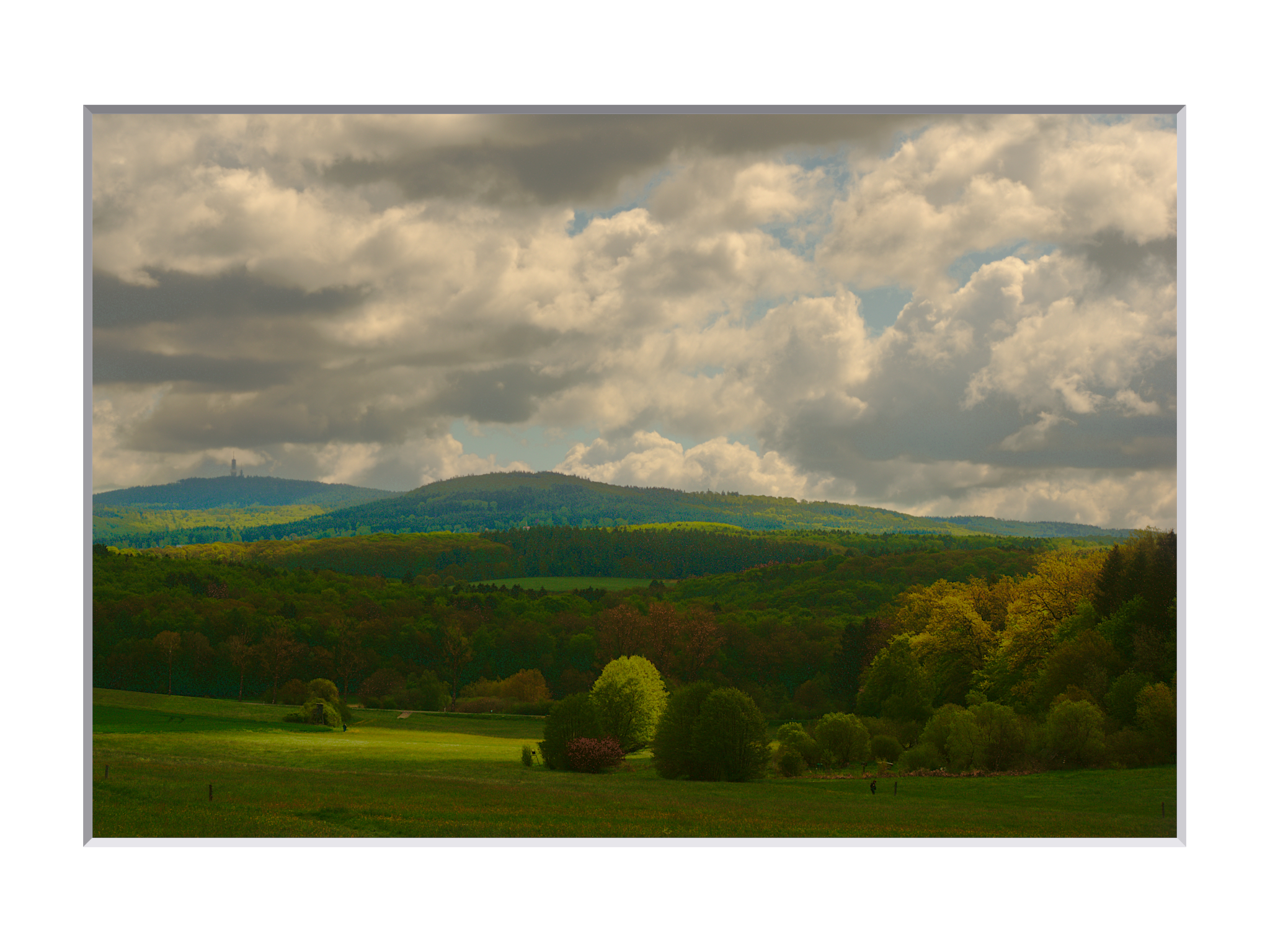 Days of Wind, Cold, Clouds and Rain – Lost in Landscapes
